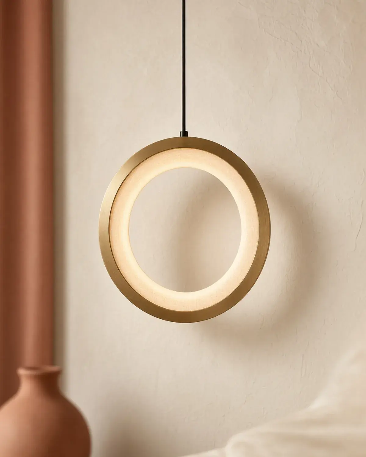 Halo Pendant Lamp — Lighting LUQNARO